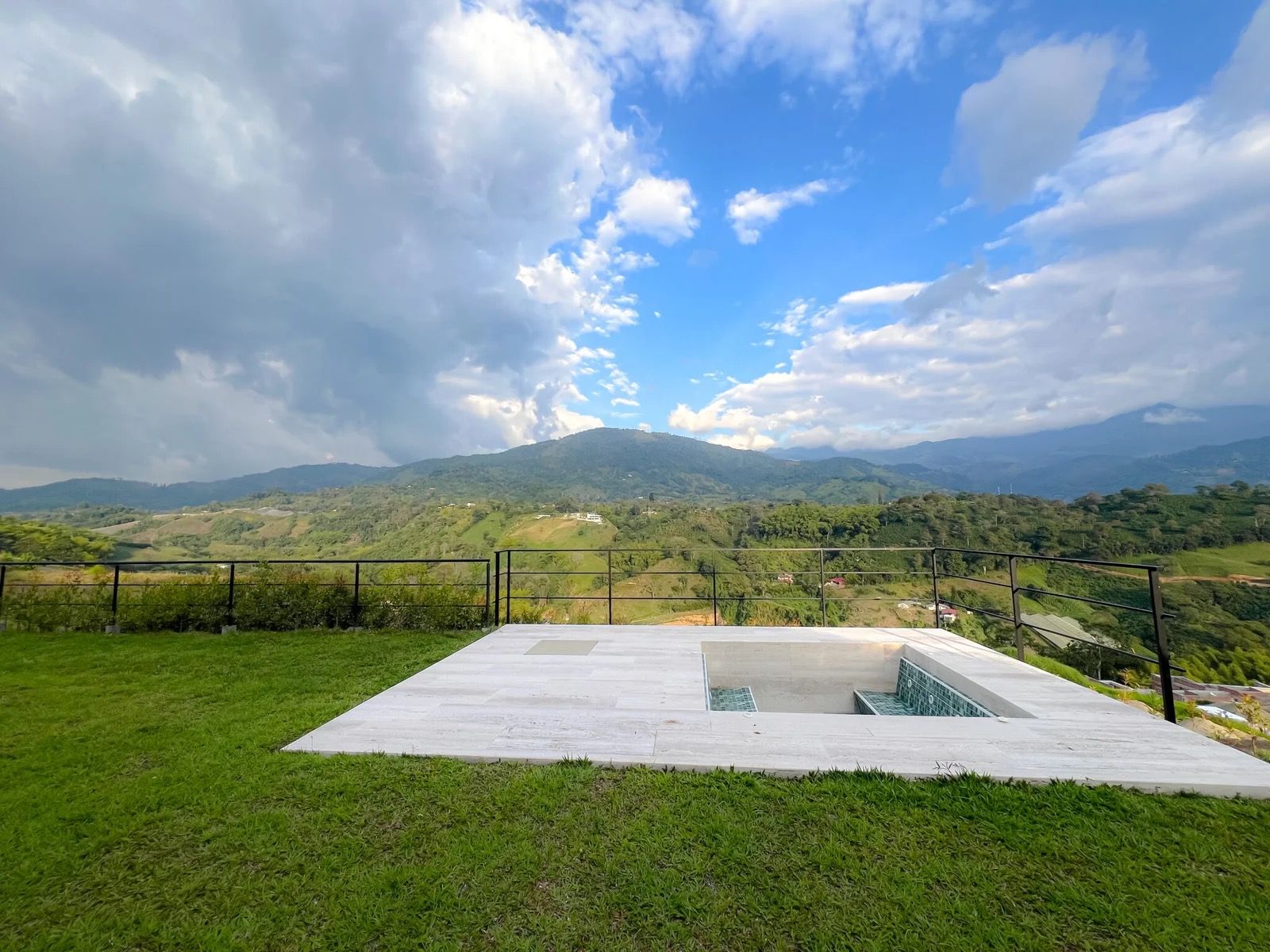 Odoo - Prueba 3 a tres columnas