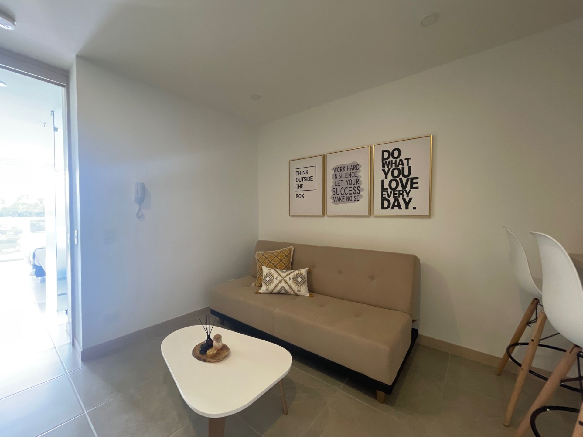 apartaestudio para la renta armenia.JPG