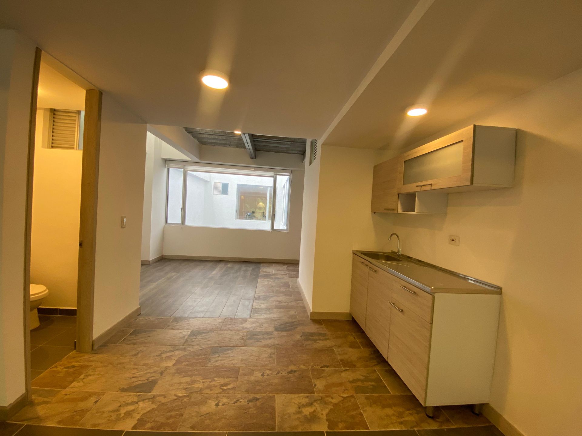 Local en renta - Armenia norte buena iluminación.jpg