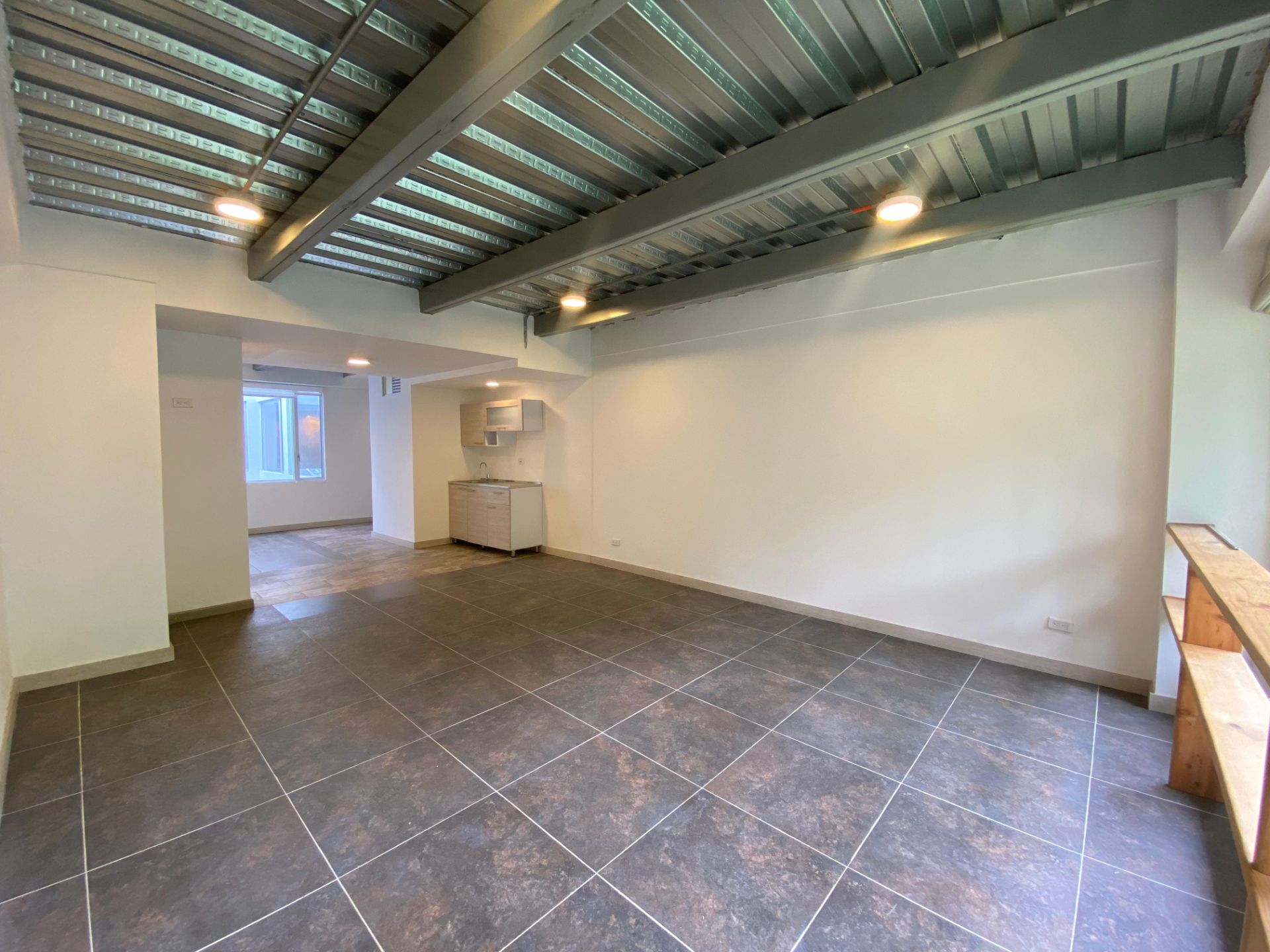 Local en renta - Armenia norte cerca de avenidas.jpg