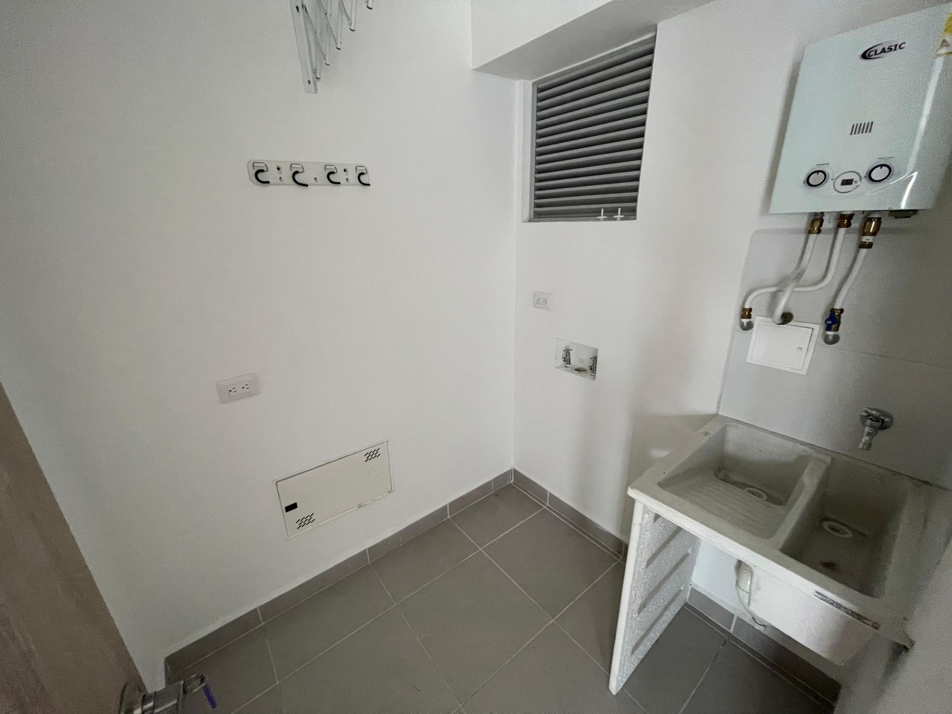 Apartamento en renta - Armenia norte buena ubicación.jpg