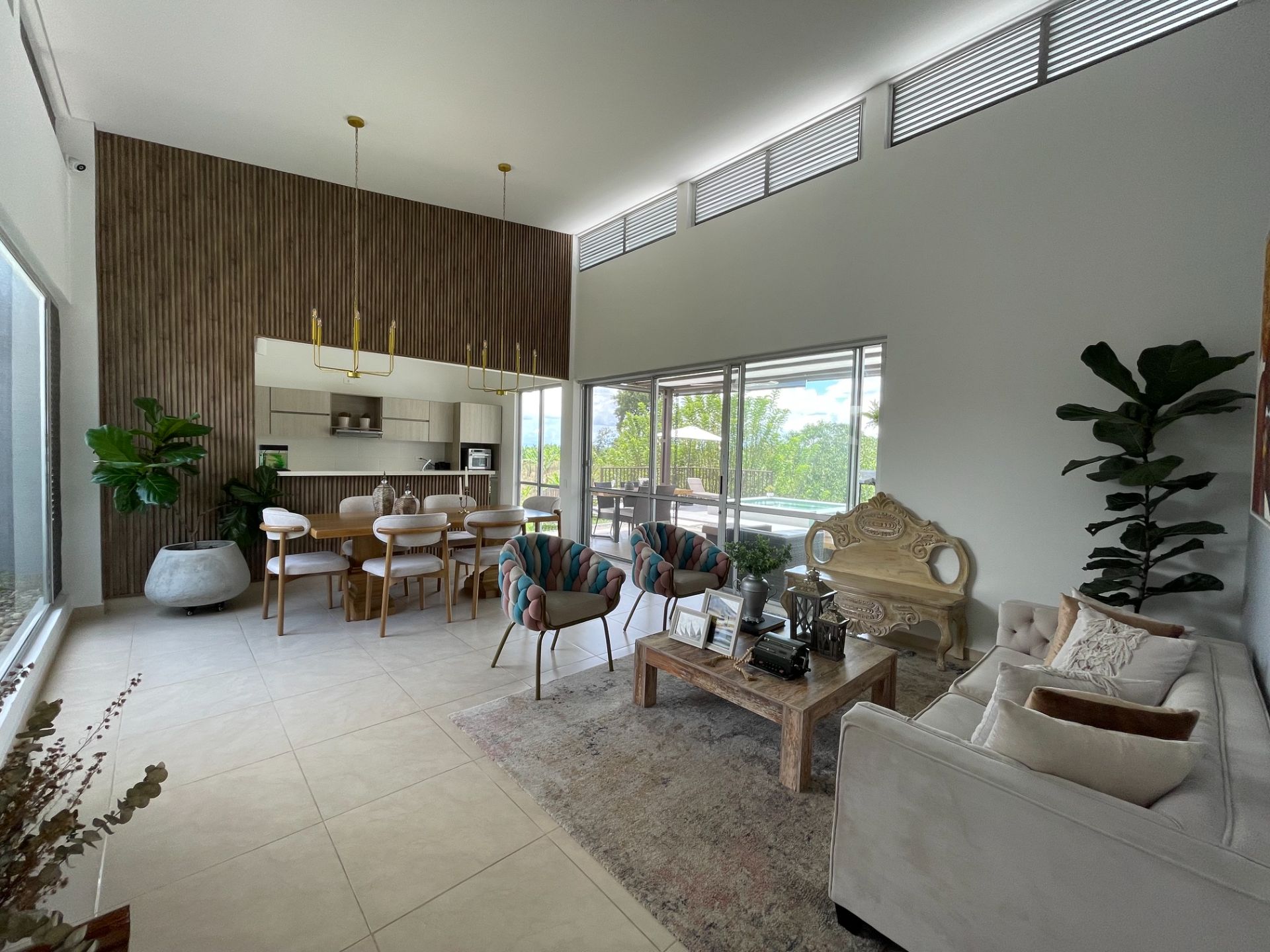 cocina-integral-lujo-casa-campestre-armenia (1).jpeg