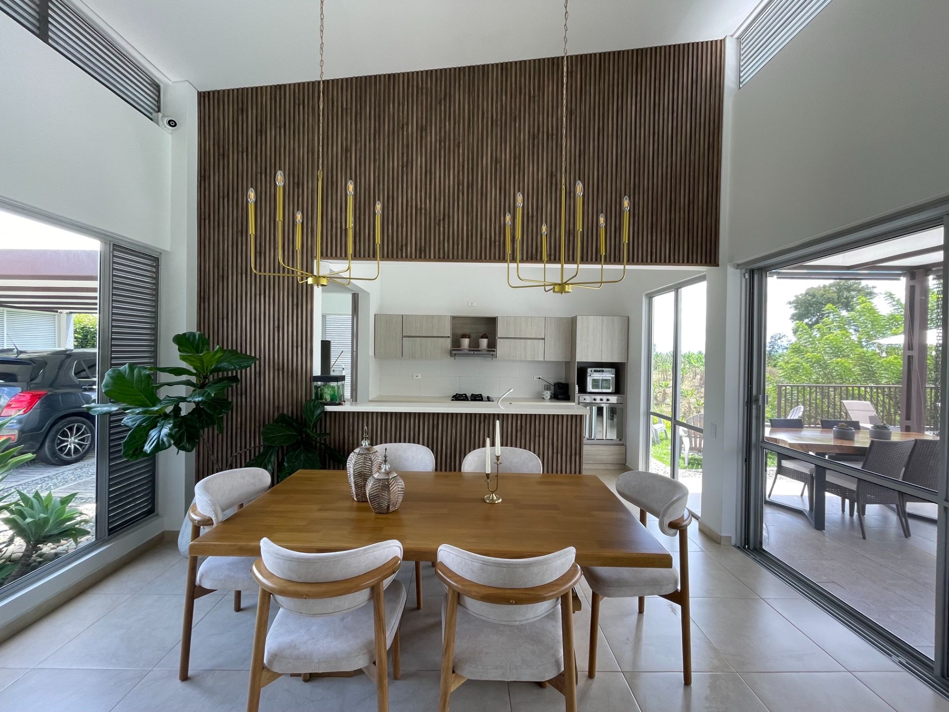 cocina-integral-lujo-casa-campestre-armenia (2).jpeg