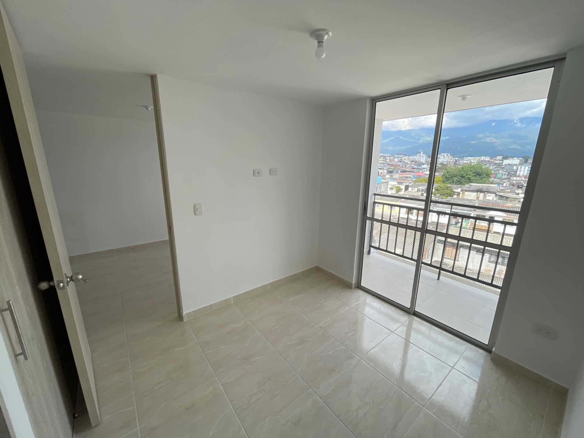 renta de casa armenia.JPG